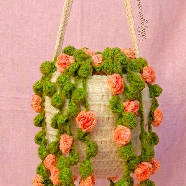 Close-up of the crochet roses