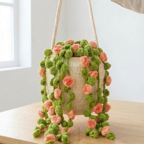 white and peach rose flower crochet bag