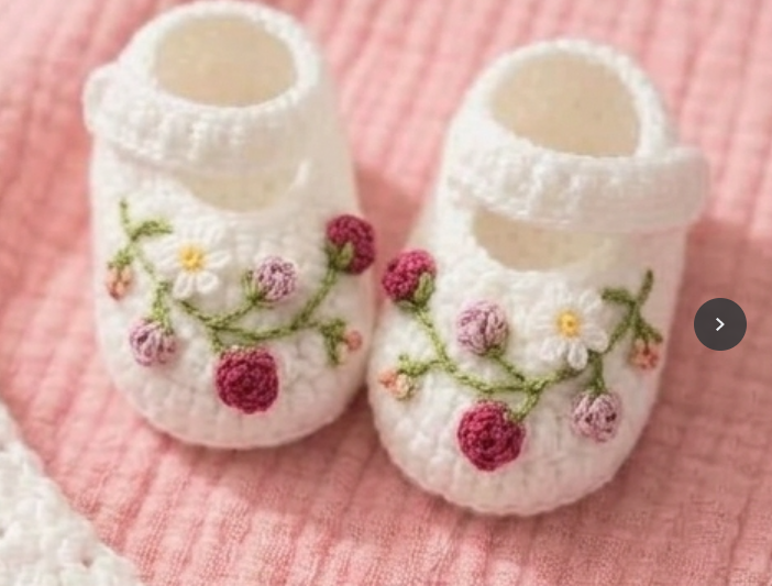 crochet white booties